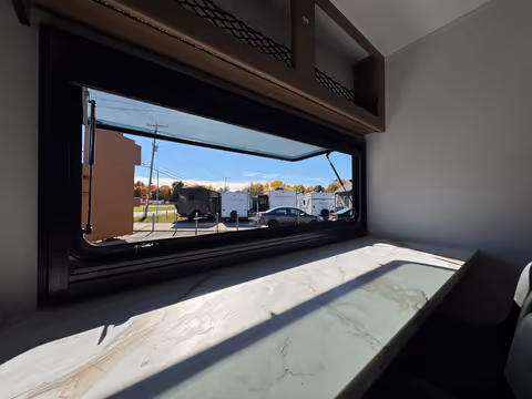 Details de la Coachmen Apex Nano 181RB 2027