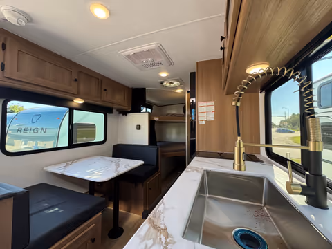 Details de la Coachmen Apex Nano 186BH 2027