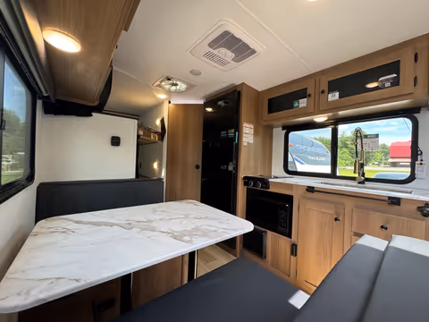 Details de la Coachmen Apex Nano 186BH 2027