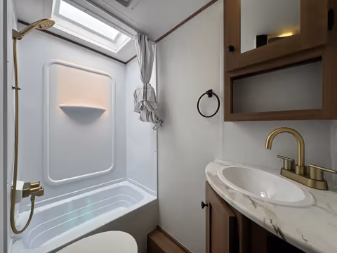 Details de la Coachmen Apex Nano 186BH 2027