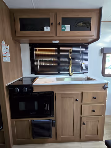 Roulotte Coachmen Apex Nano 187RB 2026 - gallery