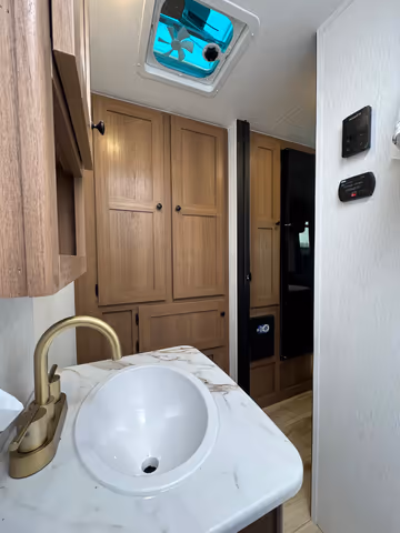 Roulotte Coachmen Apex Nano 187RB 2026 - gallery