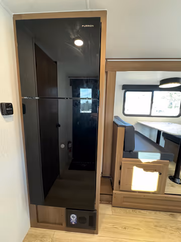 Roulotte Coachmen Apex Nano 190RBS 2026 - gallery