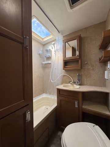 Details de la Coachmen Apex Nano 2015