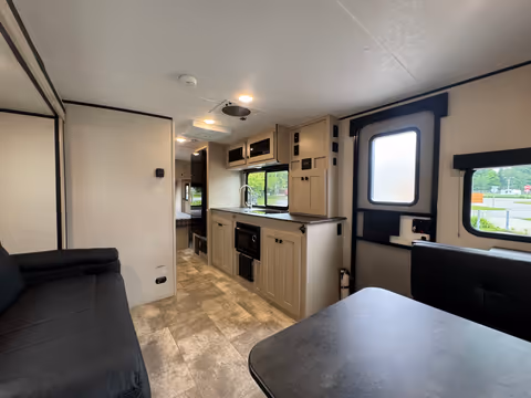 Details de la Coachmen Apex Nano 2023