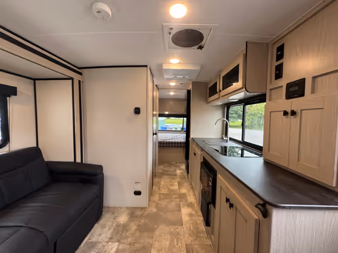 Details de la Coachmen Apex Nano 2023