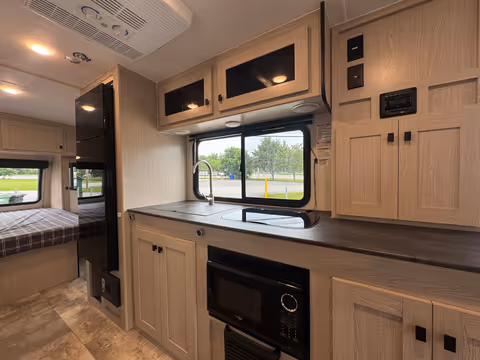 Details de la Coachmen Apex Nano 2023