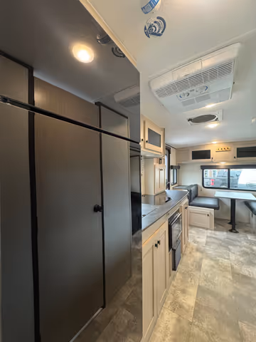 Details de la Coachmen Apex Nano 2023