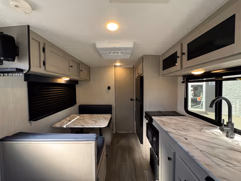 Coachmen Apex Nano 187RB 2024 - Cuisine