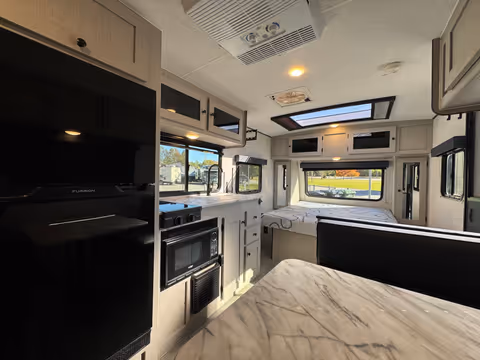 Details de la Coachmen Apex Nano 2024