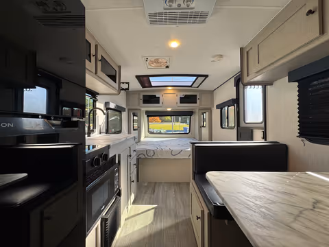 Details de la Coachmen Apex Nano 2024