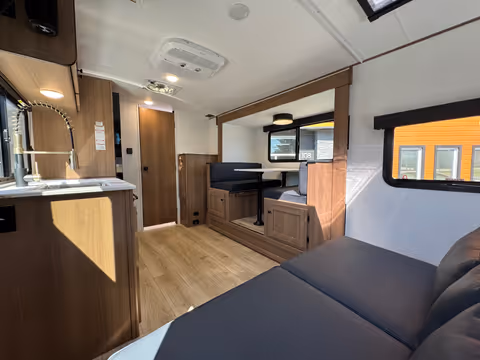 Details de la Coachmen Apex Nano 203RBK 2026