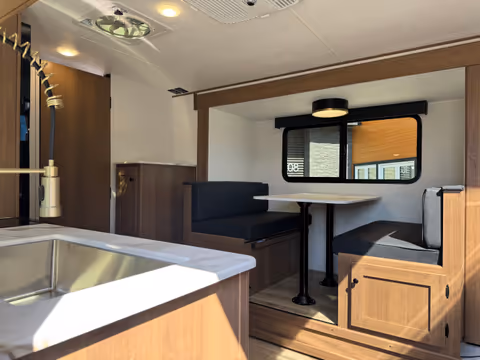 Details de la Coachmen Apex Nano 203RBK 2026