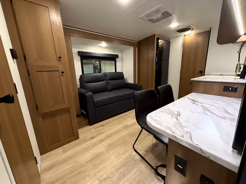 Roulotte Coachmen Apex Nano 224RBS 2026 - gallery