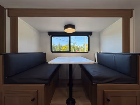 Coachmen Apex Nano 228BHS 2027 - Dinette