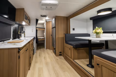 Details de la Coachmen Apex Nano 228BHS 2027