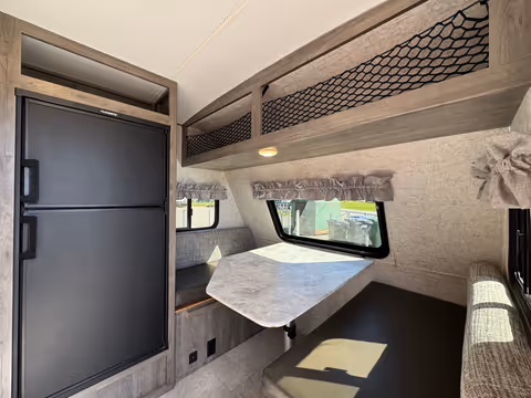 Details de la Coachmen Apex Tera 2021