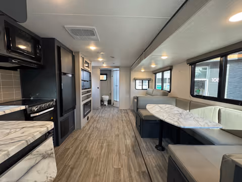 Details de la Coachmen Apex Ultra-Lite 2024