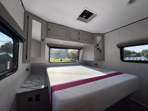 Details de la Coachmen Apex Ultra-Lite 2024