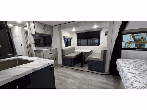 Roulotte Coachmen Apex Ultra-Lite 2025 - gallery