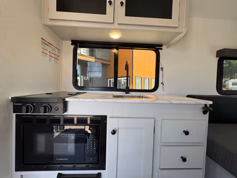 Coachmen Remote 13R 2026 - Cuisine