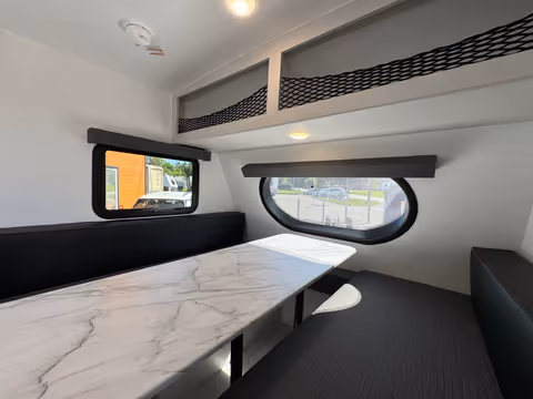 Coachmen Remote 13R 2026 - Dinette