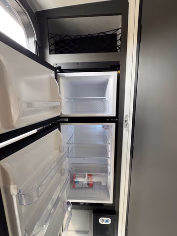 Details de la Coachmen Remote 14R 2027