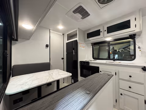 Details de la Coachmen Remote 17R 2026