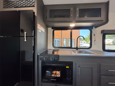 Coachmen Remote 17R 2027 - Cuisine