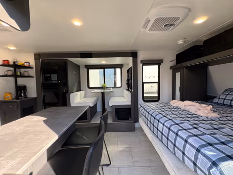 Details de la Coachmen Remote 228RBH 2027