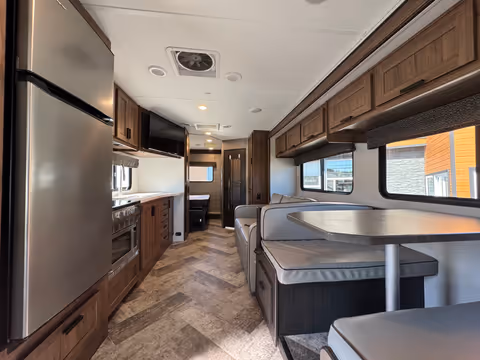 Details de la Forest River Sunseeker 2021