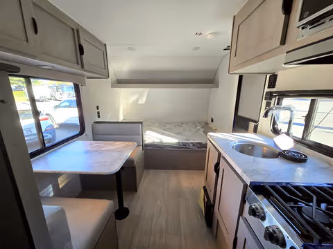 Roulotte Forest River Viking 17BH 2026 - gallery