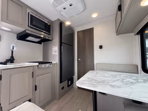 Details de la Forest River Viking 17FQ 2026