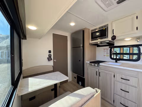 Forest River Viking 17FQ 2026 - Cuisine