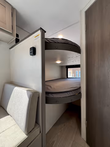 Roulotte Forest River Viking 18BH 2026 - gallery