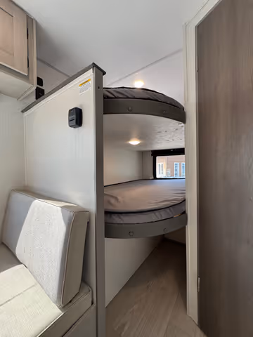 Details de la Forest River Viking 18BH 2026