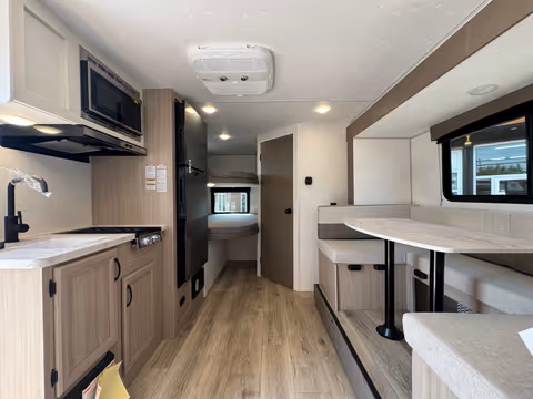 Details de la Forest River Viking 18DBS 2026