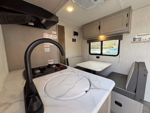 Details de la Forest River Viking 2025