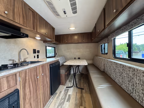 Details de la Forest River Viking Saga 2019