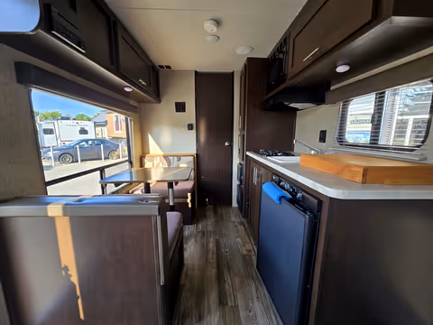 Roulotte Forest River Wolf Pup 2017 - gallery