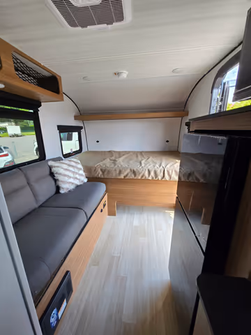 Roulotte Keystone Reign 13RK 2026 - gallery