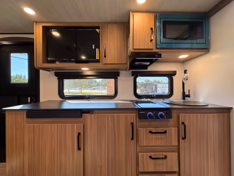 Details de la Keystone Reign 18RB 2027
