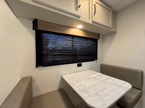 KZ Sportsmen 170MD 2027 - Dinette