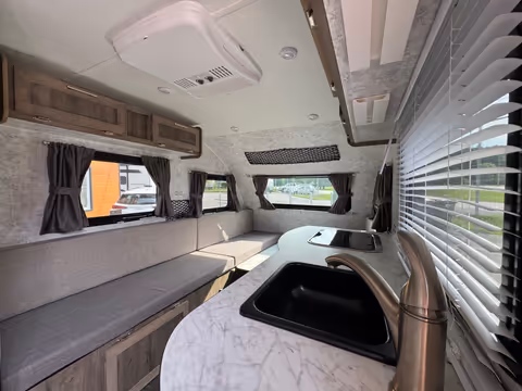 Details de la Prolite Plus 2023