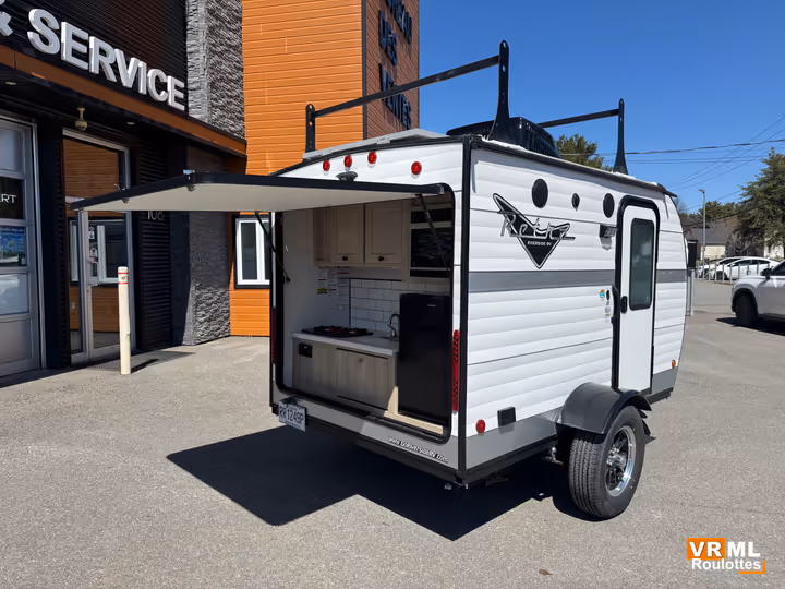 Details de la Riverside Retro 2023