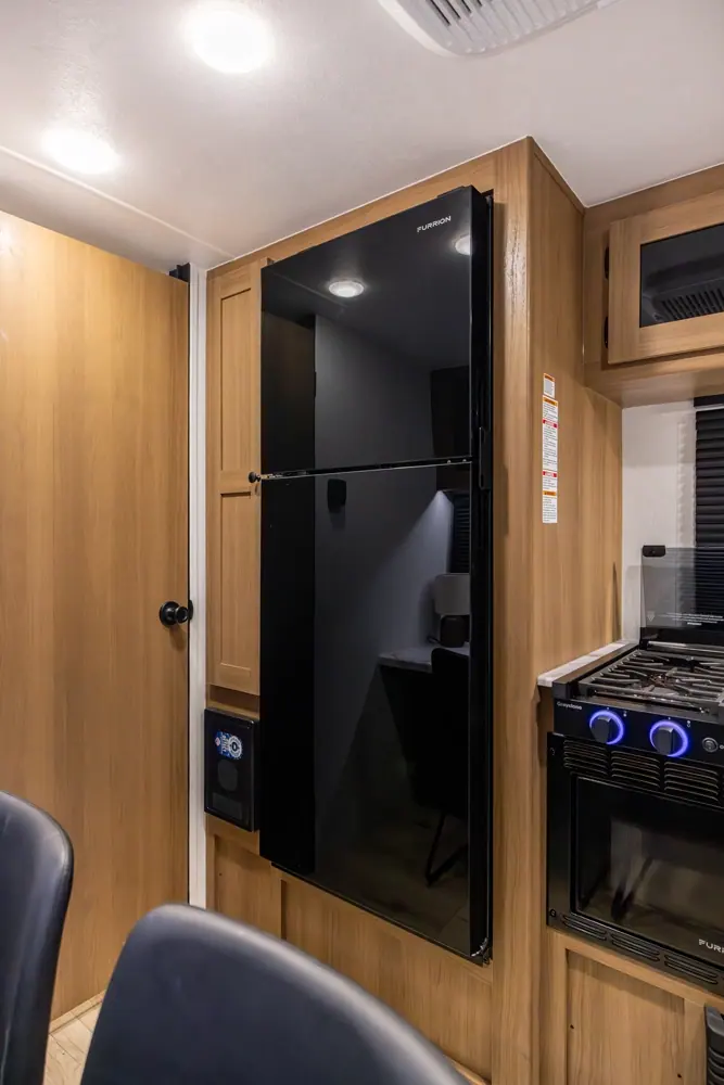 Coachmen Apex Nano 181RB 2026 — Photo officielle (galerie 13)