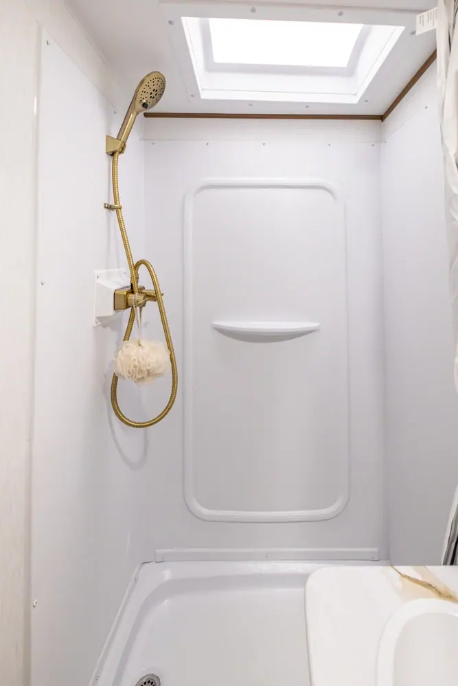 Coachmen Apex Nano 181RB 2026 — Photo officielle (galerie 16)