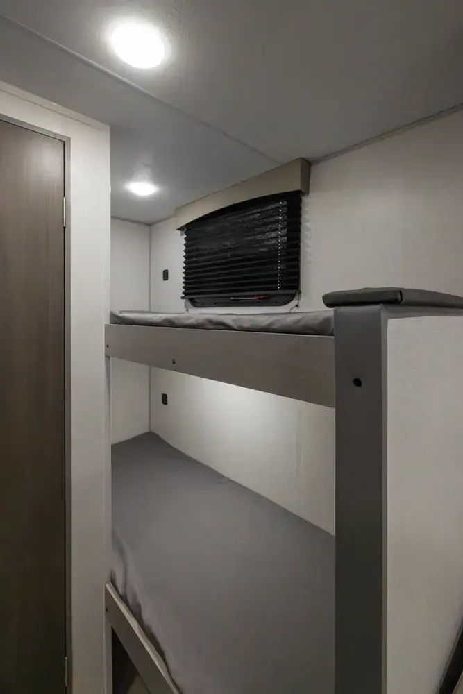 Viking 17BH 2026 - cuisine et plaque GE