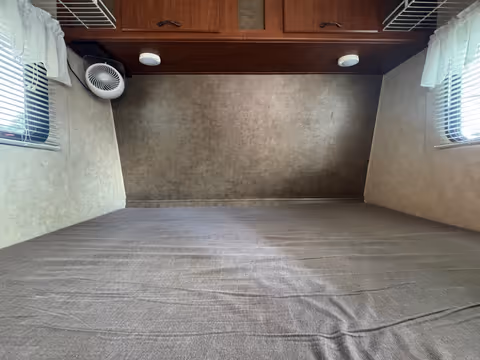 Travel Lite Express E15Q 2015 - Chambre
