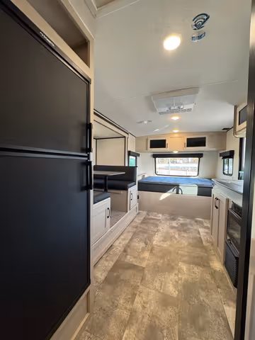 Details de la Coachmen Apex Nano  2023